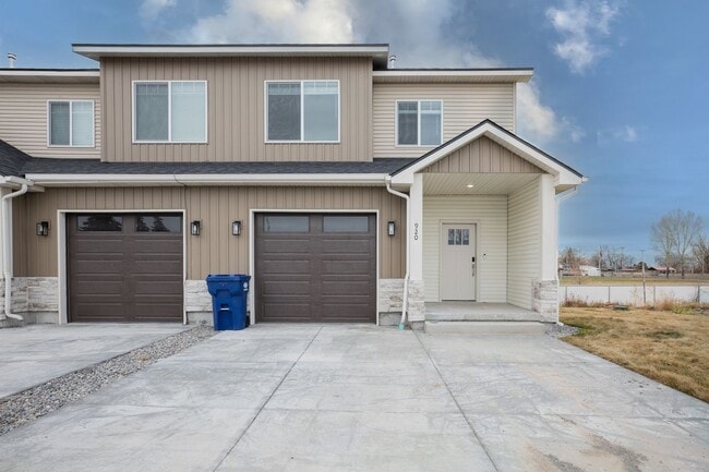 Photo - BRAND NEW 3 BED 2.5 BATH HOMES IN ST ANTHONY $500 OFF RENT if you sign anytime in November.