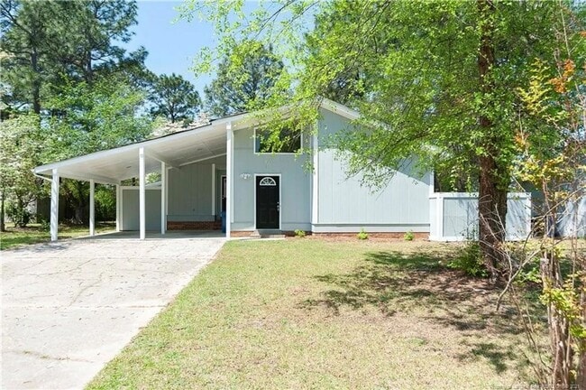 Building Photo - 2012 Lakemeadow Dr