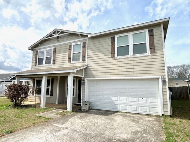 Photo - Move In Ready!-Charming 3 -bedroom Home with a move in special-$300 off first month's rent.