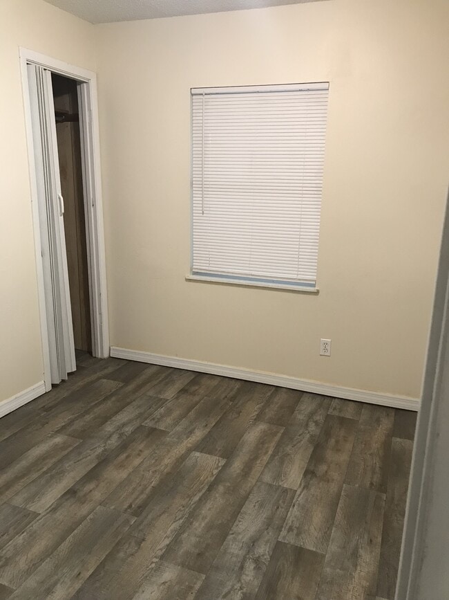 Photo - 1860 Lynncrest Rd