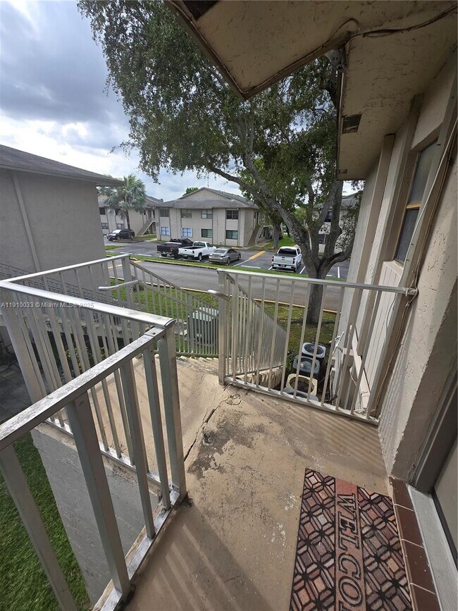 Photo - 15342 SW 72nd St Unidad 17-22