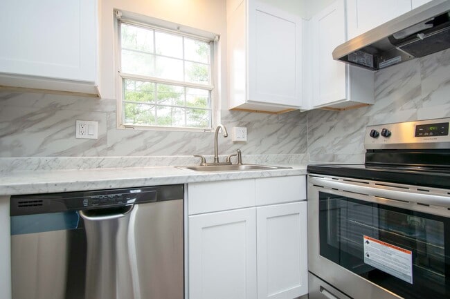 Kitchen - Longhill Gardens