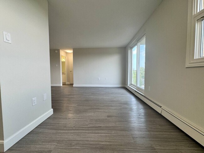 Photo - 200 London Rd