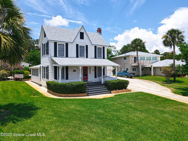 2811 Indian River Dr