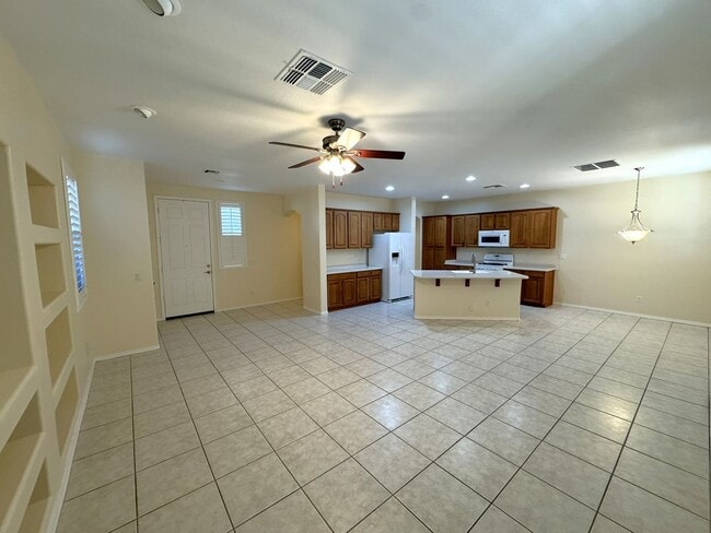 Photo - 15477 W Jackson St