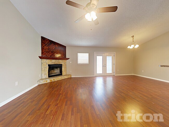 Photo - 13415 Twin Lake Ave