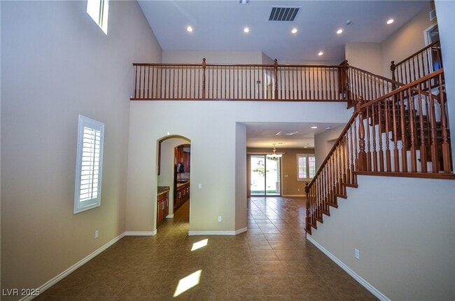 Photo - 685 Catalina Aisle St