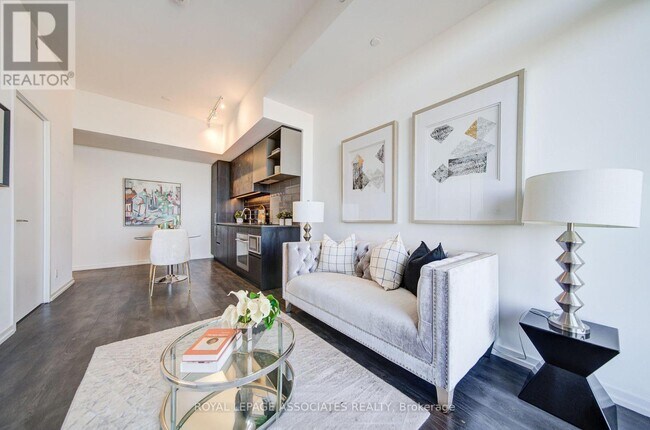 Photo - 1000 Portage Pkwy Unit 1712