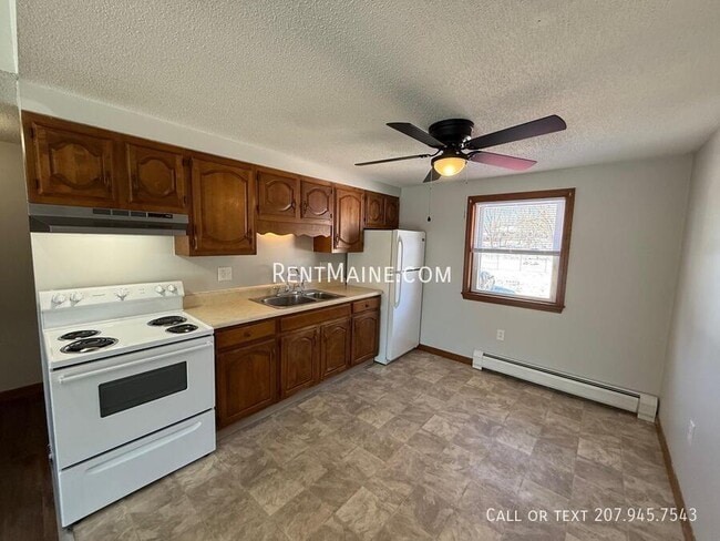 Photo - 381-385 Pine St. Unit 4