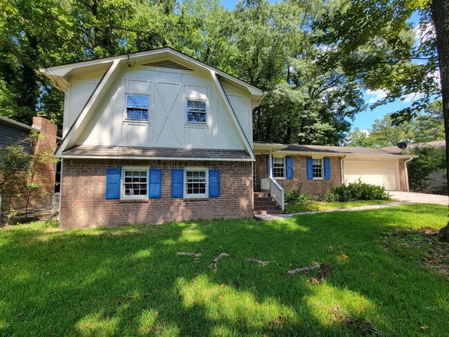 Building Photo - 2506 Windmere Dr NW