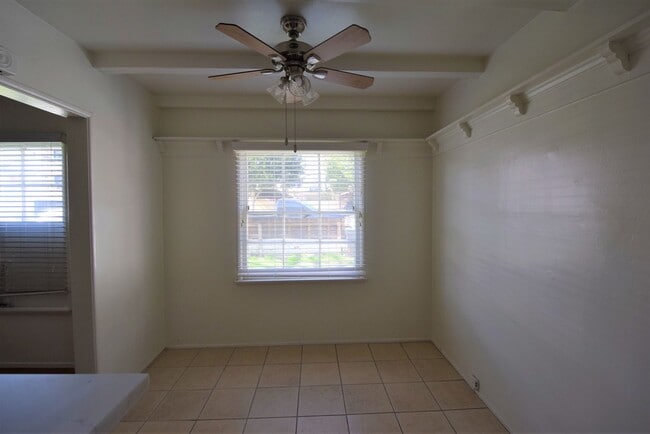 Photo - 5220 Radford Ave Unidad 5226-02