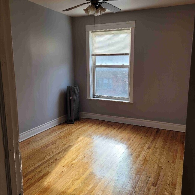 4541 S Calumet Ave Unit 1A
