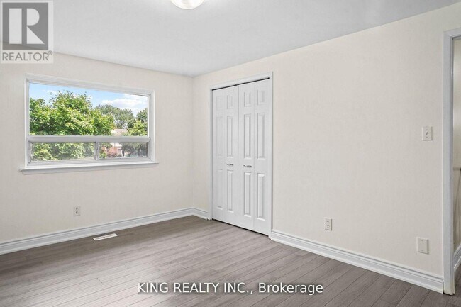 Photo - 16 Wimbledon Ct