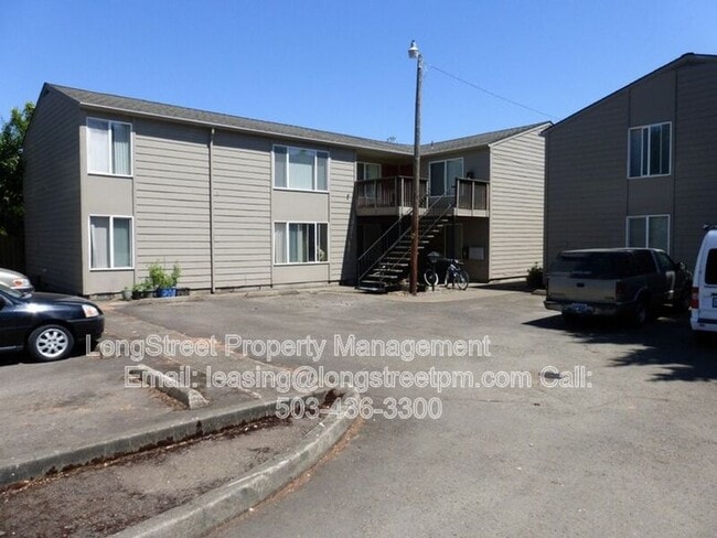 Building Photo - 644 SW 7th Unit #1