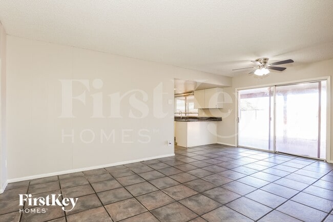 Photo - 4924 S Hazelton Ln