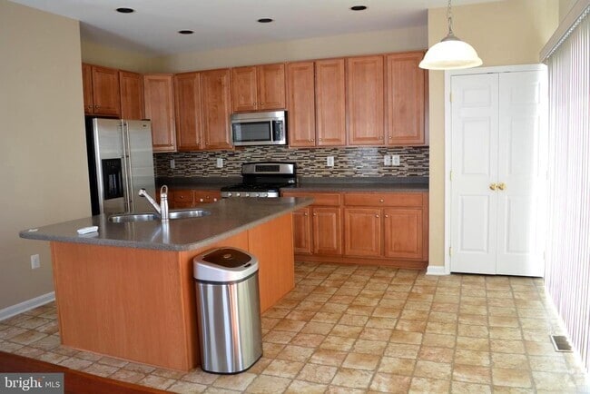 Building Photo - 155 Penns Manor Dr Rental