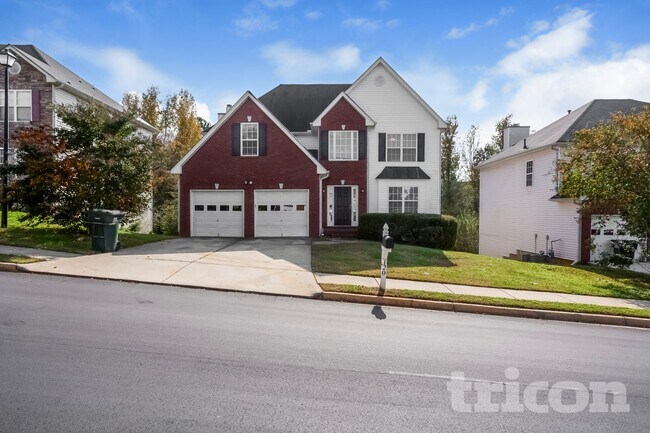 Building Photo - 120 Dairyland Dr