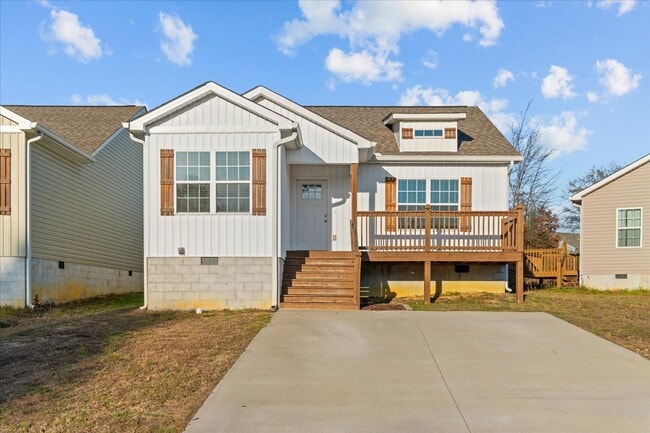 Photo - Pristine 3 Bed 2 Bath Home in Dalton