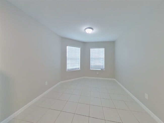 Building Photo - 308 Summer Horse Dr