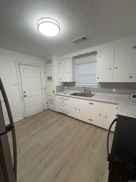 Photo - 2117 W 19th St