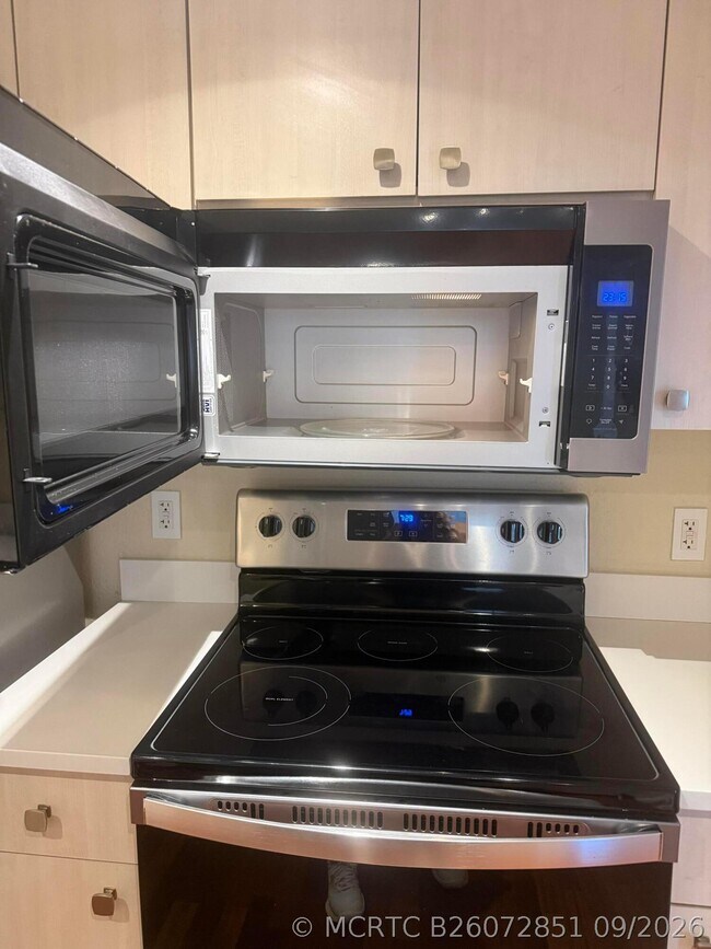 Photo - 1801 N Flagler Dr Unit 418