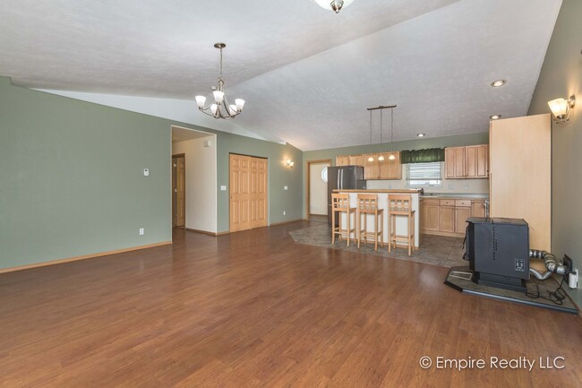 Photo - 3 bdrm 2 bath 2 car garage home in  NP