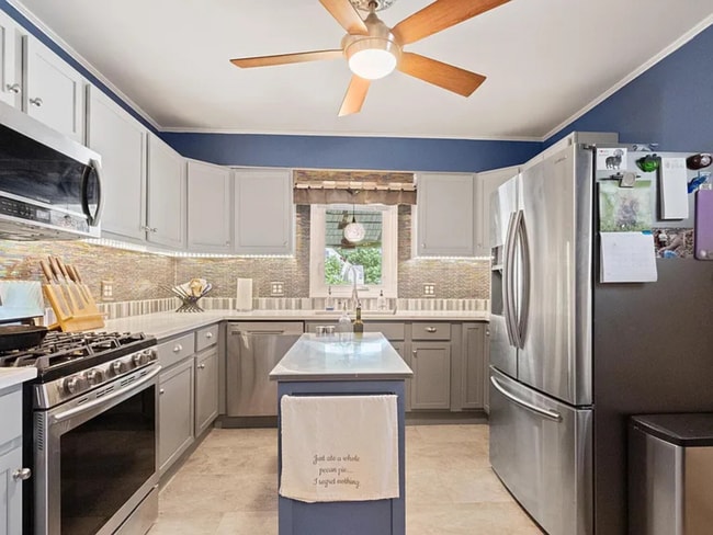 Photo - 170 Letchworth Ave