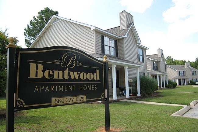 Primary Photo - Bentwood Apartment Homes