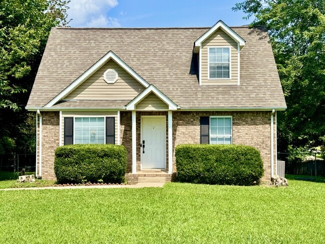 Building Photo - 3421 Oak Lawn Dr Rental