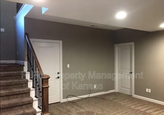 Photo - 4413 SE Gemstone Ln