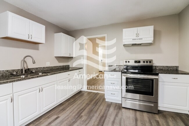 Photo - 7025 Monroe Ave