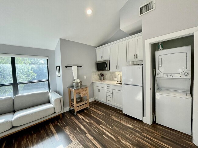 Photo - 11863 Wimbledon Cir Unit 547