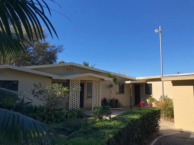 Photo - 3064 S Peninsula Dr