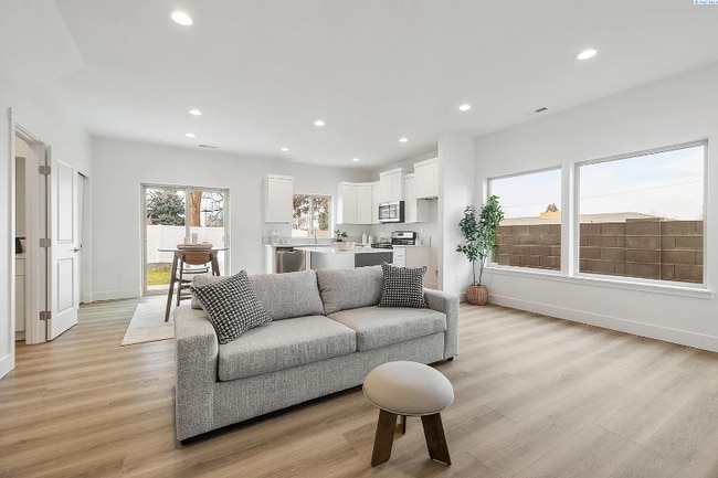 Photo - 1008 S Underwood St