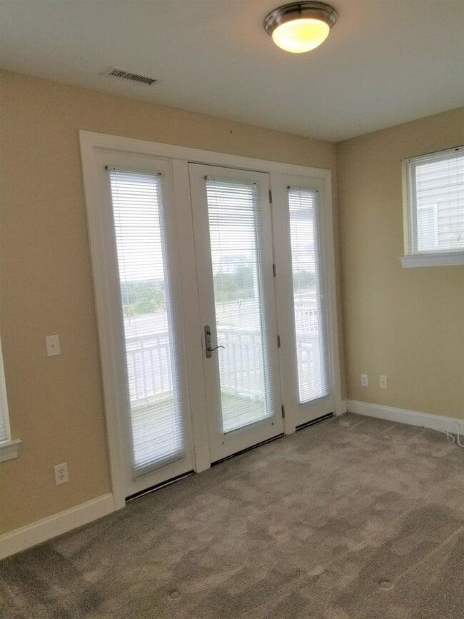 Photo - 3 Bedroom 2 1/2 bath unfurnished Townhouse located in Surf City-Ocean views