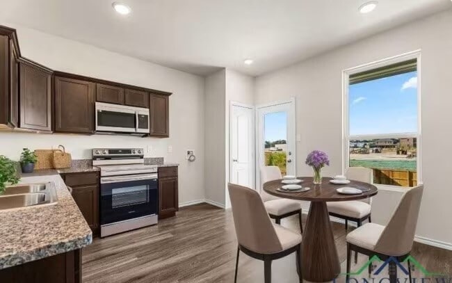 Building Photo - 1609 Everwood Ct