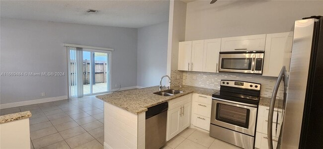 Photo - 10539 Country Club Ter