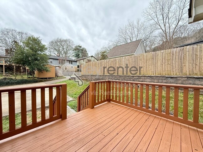 Photo - 1610 W 52nd St