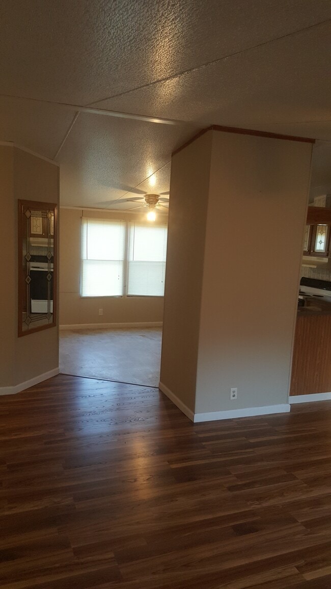 Photo - 2596 1st Ave NW