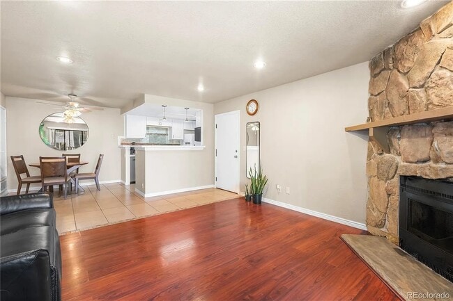 Photo - 921 S Walden St Unit 105