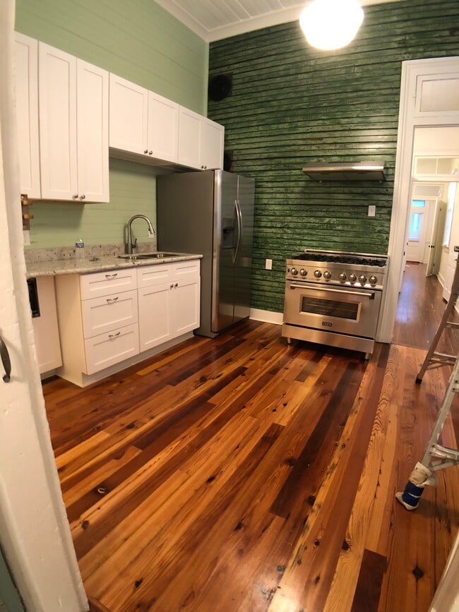 Photo - 217 - 219 Lavoisier St