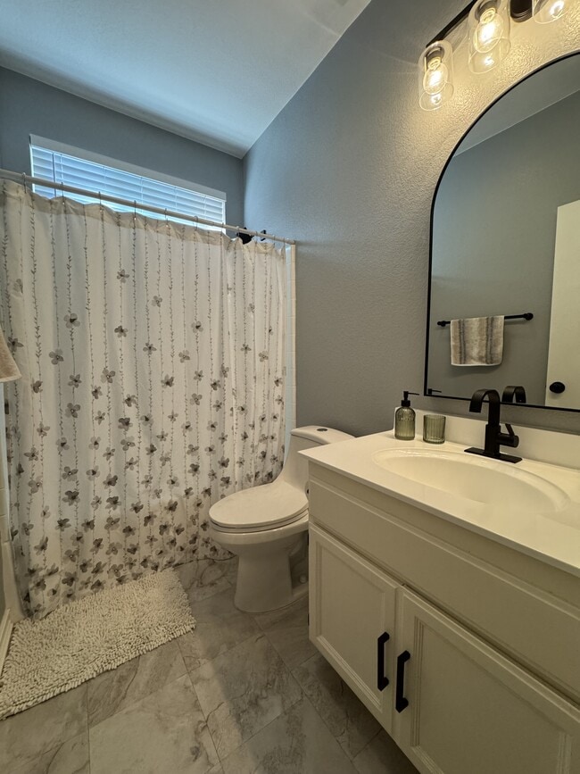 Photo - 5548 Ravine Ct