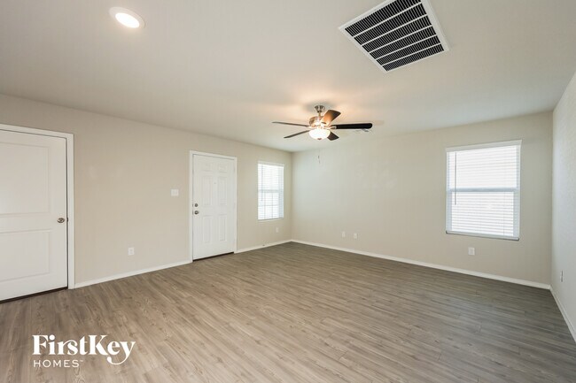 Photo - 9228 Griffith Run