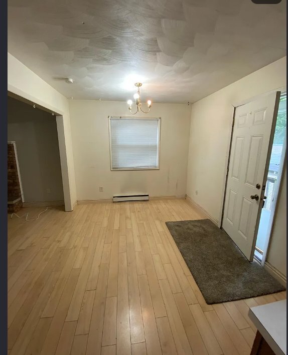 213 S Fairview Ave Unit Upper