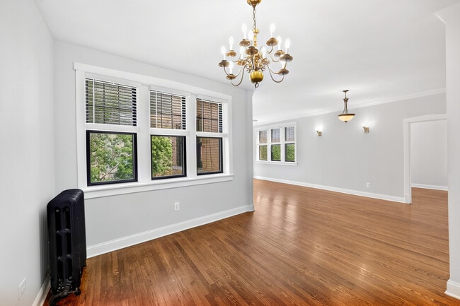Photo - 7626 N Eastlake Terrace