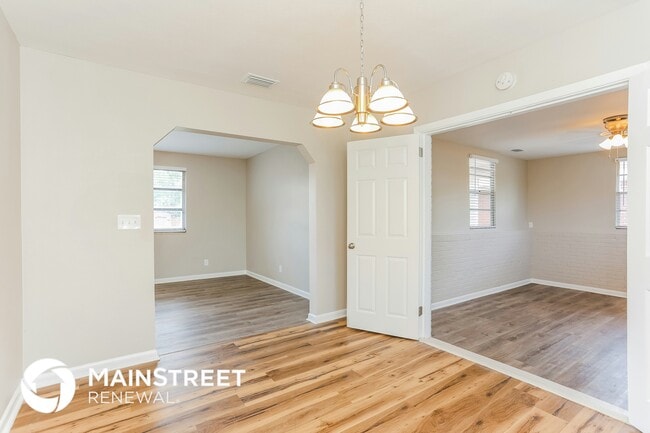 Photo - 6603 Syringa Ln