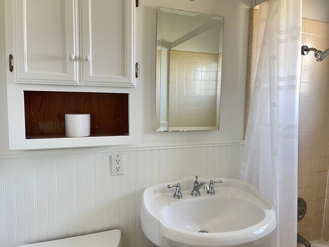 Photo - Clean and bright Single level Home - Great central location in SLO neighborhood