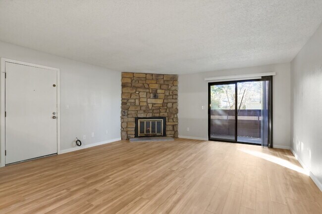 Photo - Great Two Bedroom Home with Fireplace Unit 106