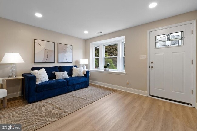 Photo - 1811 Ramblewood Rd