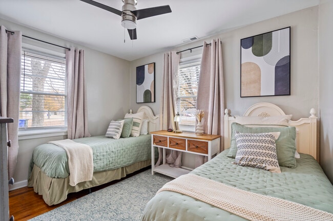 Photo - 400 Arbor St